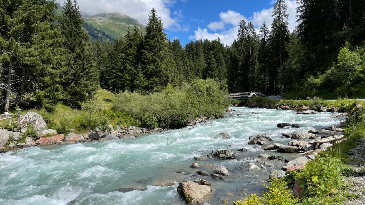 Ferienwohnung Mit Idyllischer Aussicht Klosters-Serneus Extérieur photo